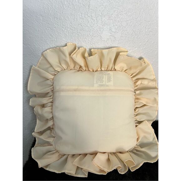 Vintage teddy bears honey pot ruffle pillow - Picture 3 of 3